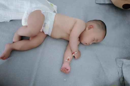 黔东2岁宝宝发烧