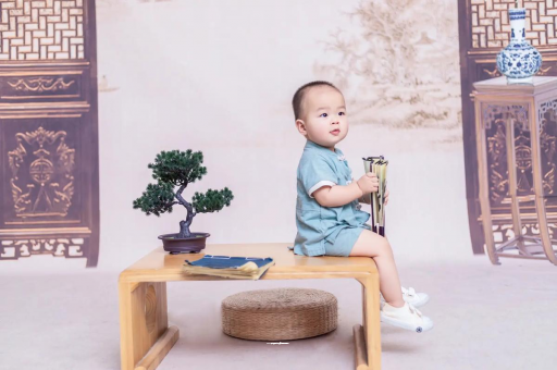黔东宝宝几个月认人
